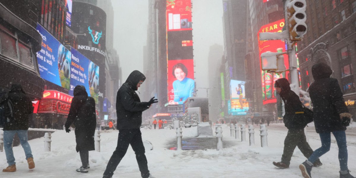 Broadway Theaters Cancel Shows - Winter Storm