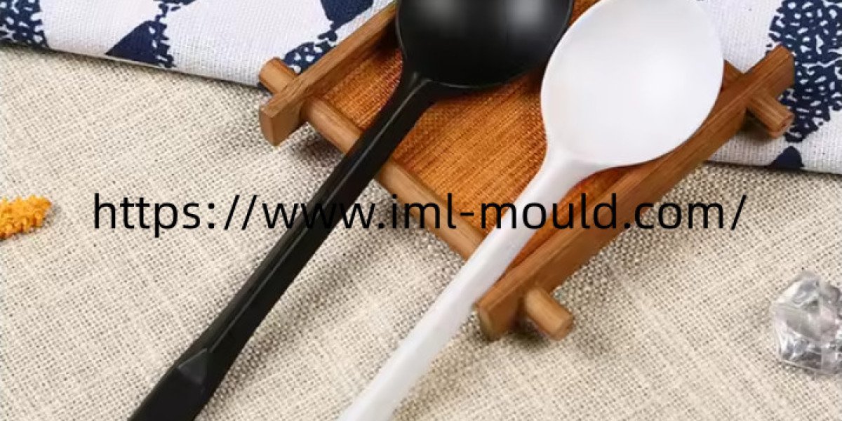 Why Do Manufacturers Choose Hengqi Plastic Spoon Mould For Food Service