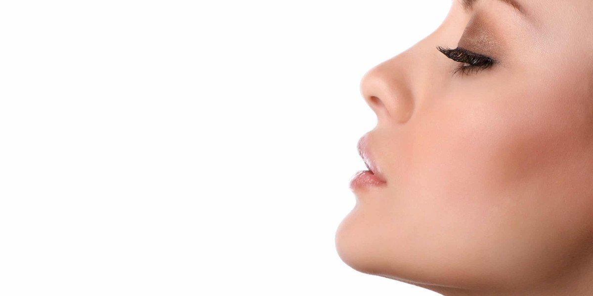 How Ultrasonic Rhinoplasty Dubai Can Refine Nasal Shape