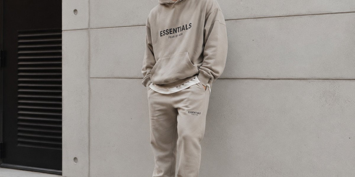 How Can You Create Essential Outfits With Basic Clothing Pieces?