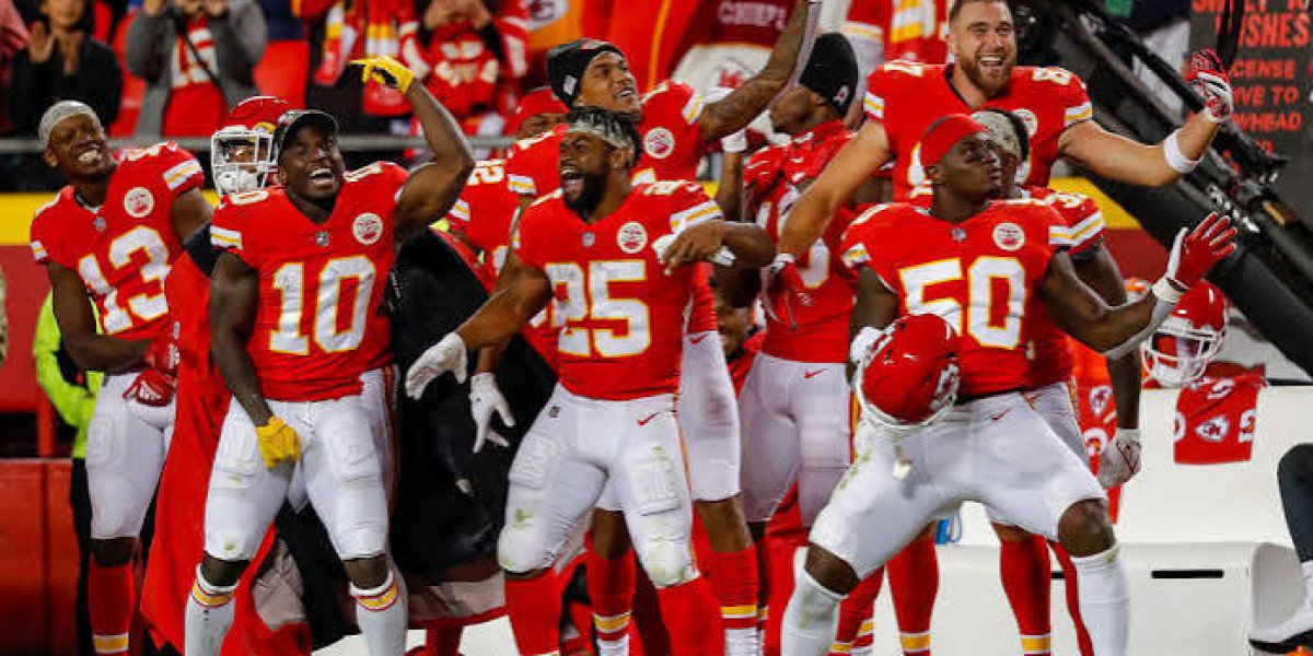 Chiefs produce 4 roster moves prior to Sunday sport in opposition to the Chargers
