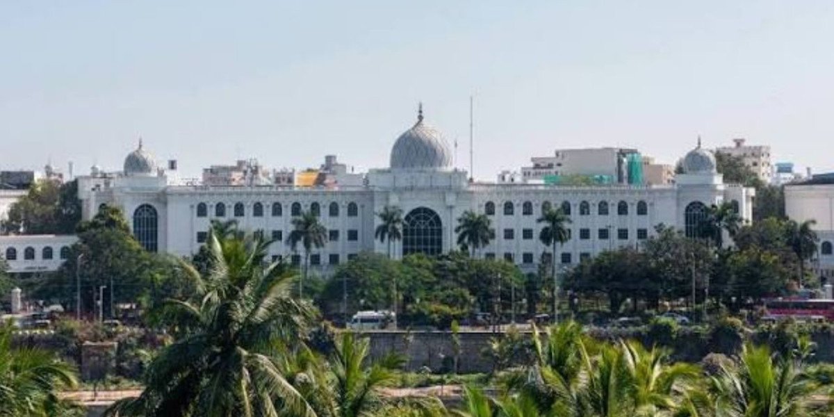 Salar Jung Museum Tickets Price: Timings, Booking & Visitor Guide